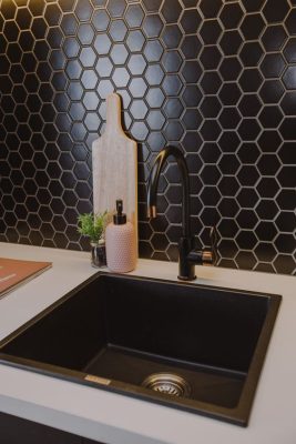 ốp gạch cho vách bếp